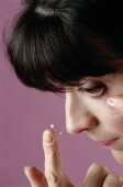 Most Contact Lens Wearers Take Chances With Their Eyes: CDC