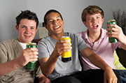 Fewer U.S. Teens Abusing Alcohol, Prescription Meds: Survey