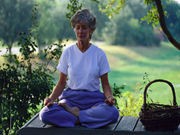 Mindfulness Meditation Seems to Soothe Breast Cancer Survivors