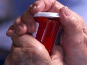 Programs to Spot Painkiller Abuse Work, But Are Underused