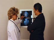 Intense Chemo Offers Little Benefit for Early Breast Cancer: Study
