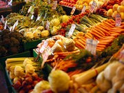 Americans Divided Over Organic, GM Foods: Poll